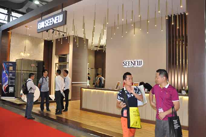 启高-上海厨房卫浴展-上海新国际博览中心-易采展览.jpg